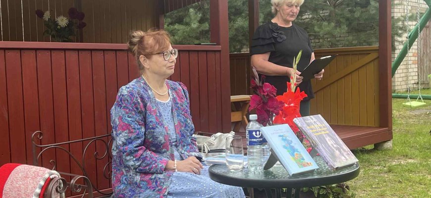 Kraštietė kūrėja Panemunėlyje pristatė naują knygą