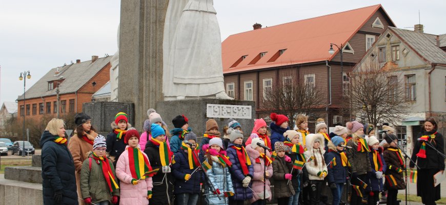 Vasario 16-oji: vienas seniausių rajone turnyrų, atgaivintos tradicijos ir dėkota rajonui nusipelniusiems žmonėms (foto + video)