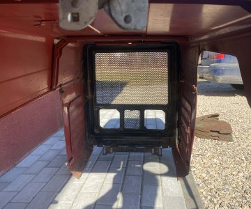 „MTZ“ variklio dangtis