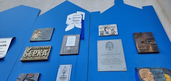 Sekmadienis su teatru: jubiliejinė sukaktis, naujas vardas ir atminimo ženklas pirmajam režisieriui (foto)