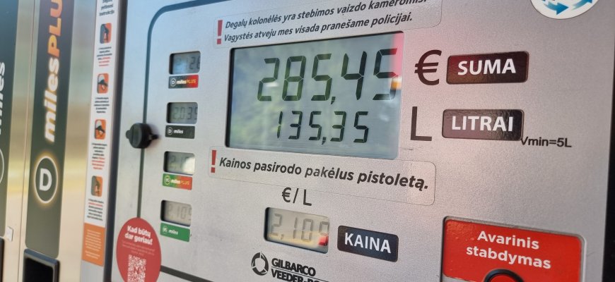 Ministerija: „Orlen Lietuva“ įpareigota į rinką nedelsiant išleisti 80 tūkst. tonų kuro rezervo