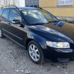 „Volvo V50“ ir „Volvo V70“