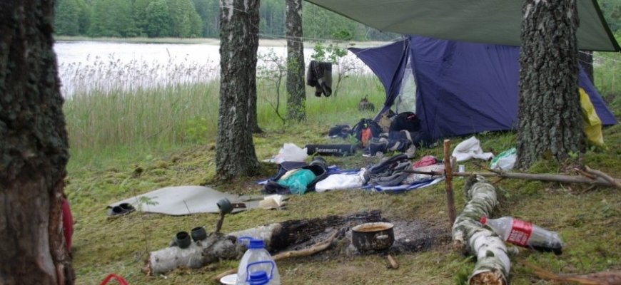 Aplinkosaugininkai įspėja nepamiršti stovyklavimo taisyklių: dalins baudas