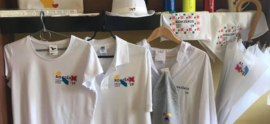 Rokiškio turizmo ir tradicinių amatų informacijos ir koordinavimo centre jau galima įsigyti