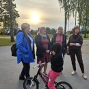 Bajorų bendruomenę subūrė džiugus įvykis – baigtas remontuoti pėsčiųjų ir dviračių takas (foto)