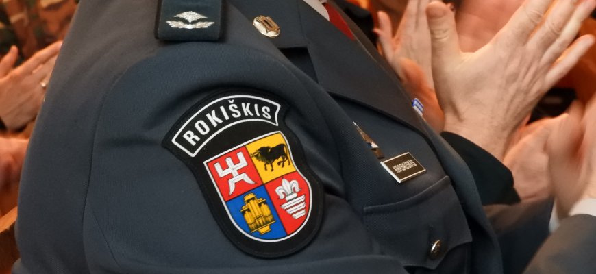 Šventinį savaitgalį policininkai žmonėms dalins apsaugines kaukes