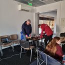 Sekmadienis ore – „Mokslo klube“ įvyko pirmosios dronų „mažylių“ varžybos (foto)