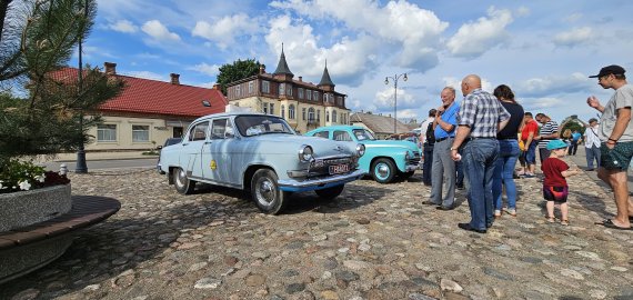 Sezoną atidarė retro automobilių savininkai (video+foto)
