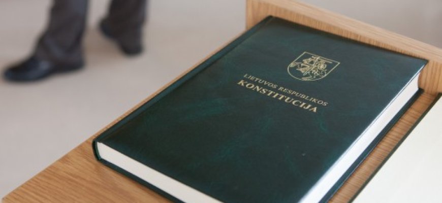 Lietuvos Konstitucijai 25-eri: kviečiame atgaivinti ir pasitikrinti žinias