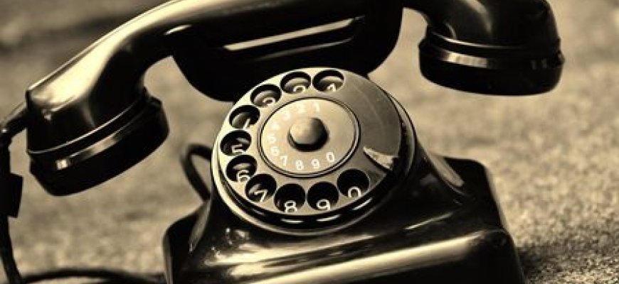 Telefoniniai sukčiai vėl vilioja pinigus iš senjorų