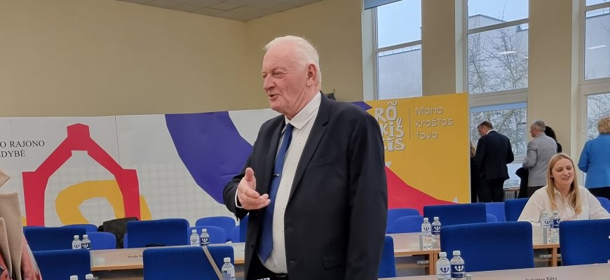 Prokurorai įvertino „čekiukininkus“: beveik 13 tūkst. eurų Rokiškio politikui kompensuota nepagrįstai