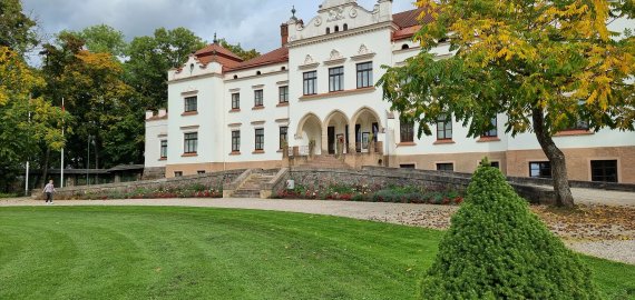 Rokiškio krašto muziejuje tapybos paroda „Pastovus nepastovumas“