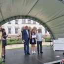 Gabių mokinių skaičius Rokiškio rajone kinta itin nežymiai: šiemet premijuotas 41 moksleivis (foto)