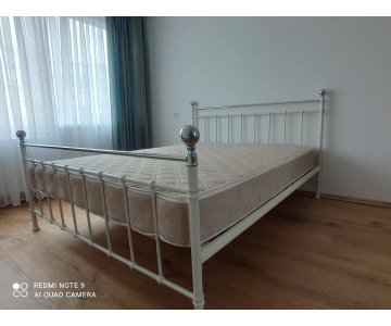 Dvigulė lova su čiužiniu