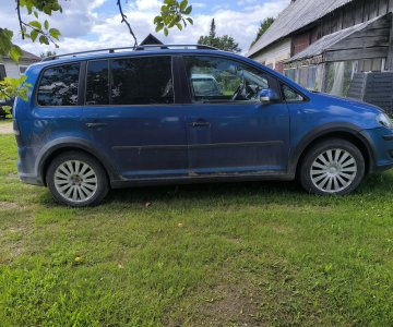 „VW Touran“