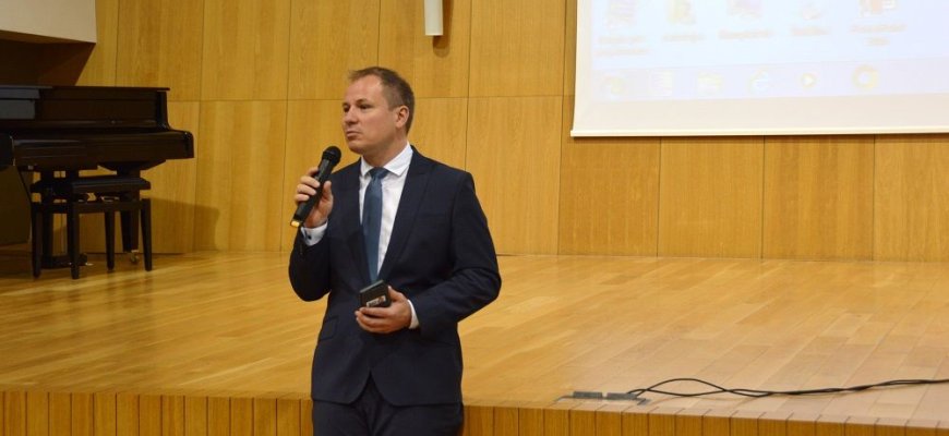 Spalio 5 d. į Rokiškio rajono savivaldybę atvyks Žemės ūkio ministras Giedrius Surplys.