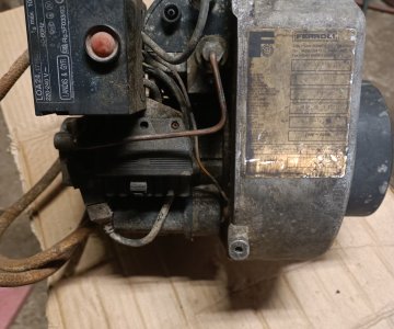 Skysto kuro degiklis