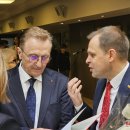 Seime atidaryta Rokiškio krašto kūrėjos Marinos Kubilienės tapybos paroda „Slėpynės žolynuose“ (foto+video)
