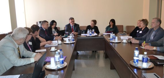 Diskutuota apie medicinos įstaigų finansinius rezultatus, šeimos mediciną - Rokiškis parodė geriausią finansinį rezultatą
