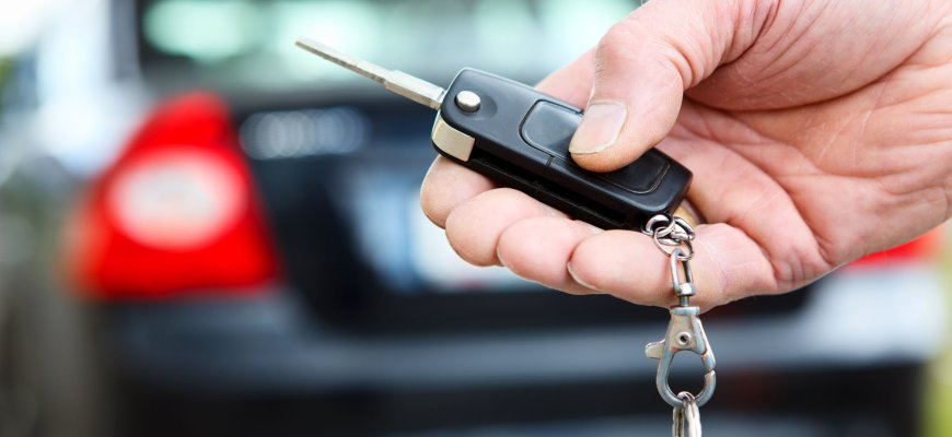 Vyras pardavęs automobilį liko be automobilio ir be pinigų