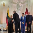 Aleksandravėlės bendruomenei – „Lietuvos galios“ apdovanojimas iš G. Nausėdos rankų.