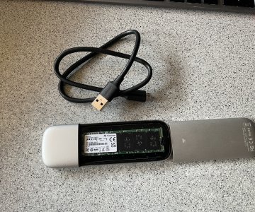 Išorinis NVME Ugreen su 256GB SSD Transend