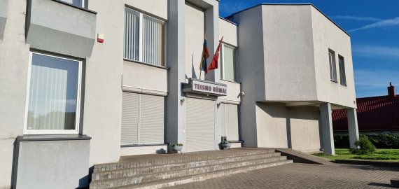 Rokiškėnė kvietė „kavos“ ir „ledų“, o įkliuvusi su narkotikais atsidūrė teisme