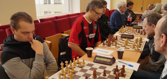 Rokiškėnai šachmatų turnyre: stiprūs varžovai, įnirtingos kovos ir neužleistos pozicijos