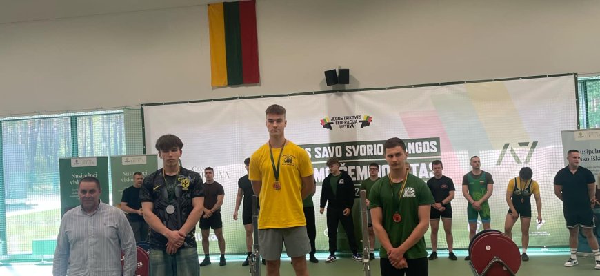 Po savaitgalio, pirmosiomis vietomis vėl didžiuojasi „JTK Grizlis“ atletai