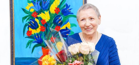 Danguolės Raudonikienės kūrybos paroda „Po mėlynu dangum“- kvietimas į susitikimą su tėviške