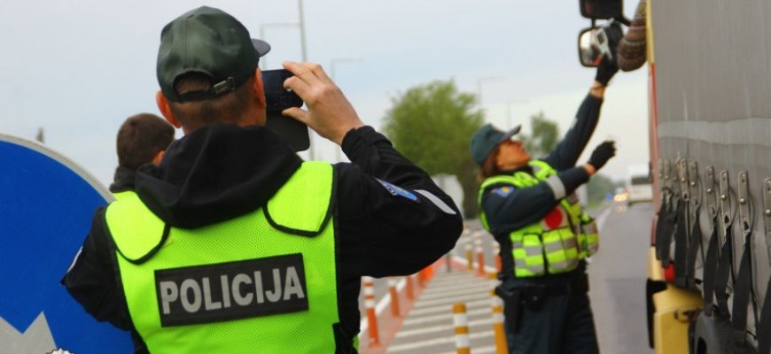 Policija skelbia vasaros eismo kontrolės priemones