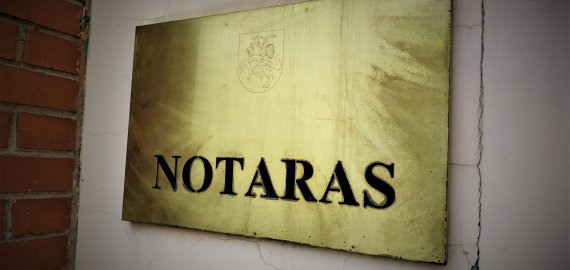 Seimui bus pateiktos pataisos, kad notarai ir antstoliai į pensiją išeitų 65-erių