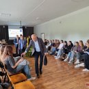 Juodupės gimnazijos „MEPA“ komanda išlaiko tempą: svečiuose vėl priėmė Europos parlamento narį (foto)