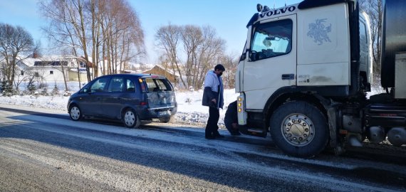 Topolių gatvėje pienovežis susidūrė su opeliu