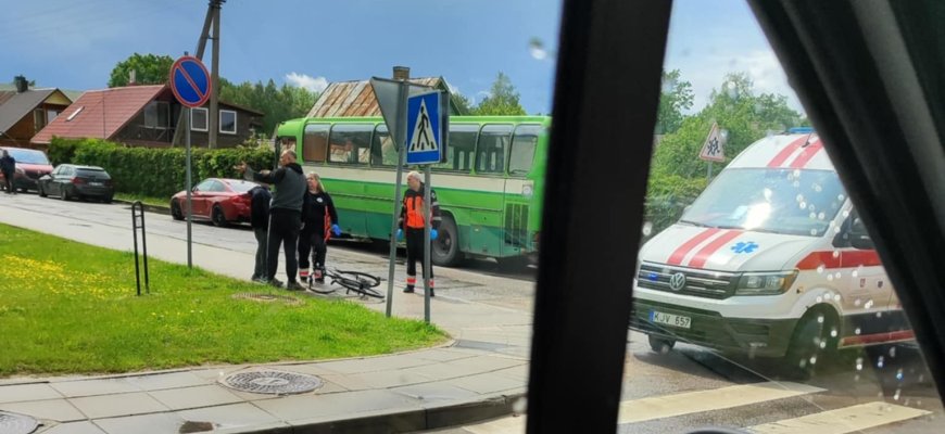 Automobilis kliudė į perėją įvažiavusį berniuką