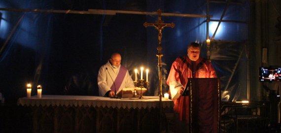 Adventas persirito į antrą pusę: Rarotų šv. Mišiose minėtas džiaugsmo sekmadienis (video)