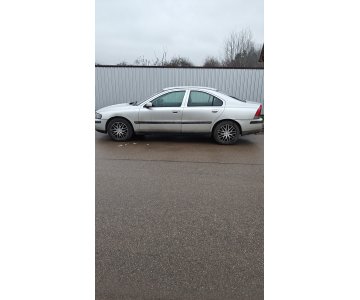 „Volvo S60“