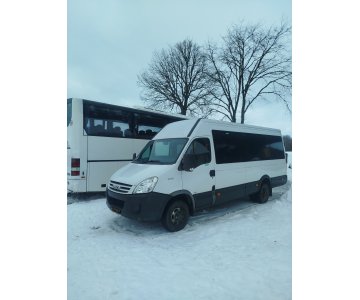 Mikroautobuso nuoma su vairuotoju