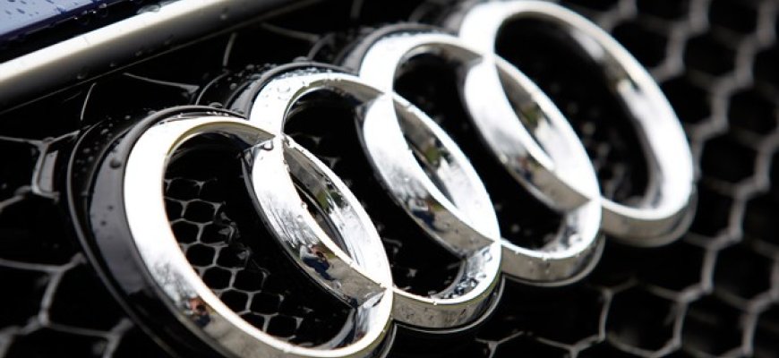 Už Audi vairo - neblaivūs vairuotojai