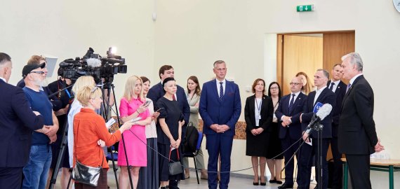 Prezidentas Rokiškyje: regionuose būtinos kokybiškos ir socialiai teisingos viešojo transporto paslaugos (foto)