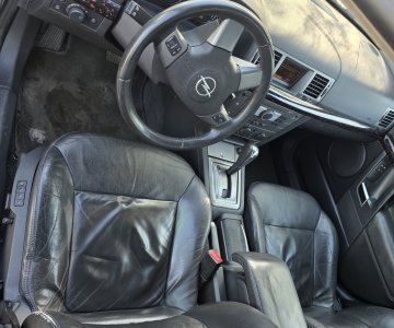  „Opel Signum“ dalimis