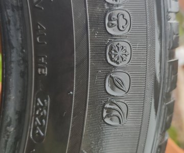 Universalios padangos R18, 235/60