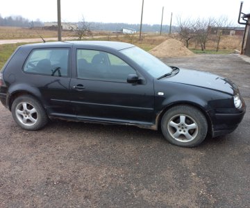 „VW Golf 4“