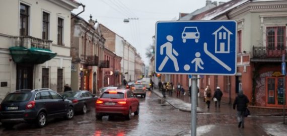 Kur vairuotojas privalo būti dvigubai akylesnis?