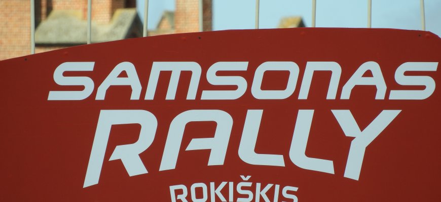 Kas vyksta Nepriklausomybės aikštėje pirmosios ralio dienos ryte? (video+foto)