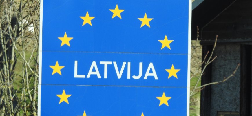 Į Latviją atvykstantiems nuo COVID-19 paskiepytiems asmenims nereikės izoliuotis