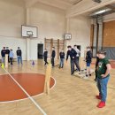 J. Tūbelio sporto salėje vėl „skraidė“ kukurūzų maišeliai