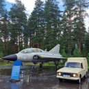 Šiauriausią Europos tašką juodupėnai pasiekė automobiliu, skeptikų siųstu tik į metalo laužą (foto)