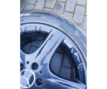 „Mercedes“ R19 ratlankiai su žieminėmis padangomis