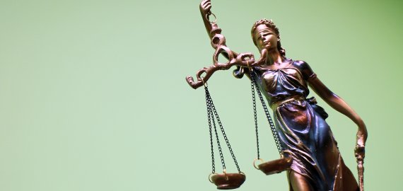 Buvęs Rokiškio advokatas ir buvusi prokurorė išgirdo teismo sprendimą 